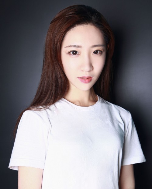 李靚穎 核桃藝考表演教師.jpg