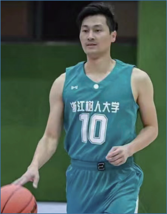 馮英歌老師