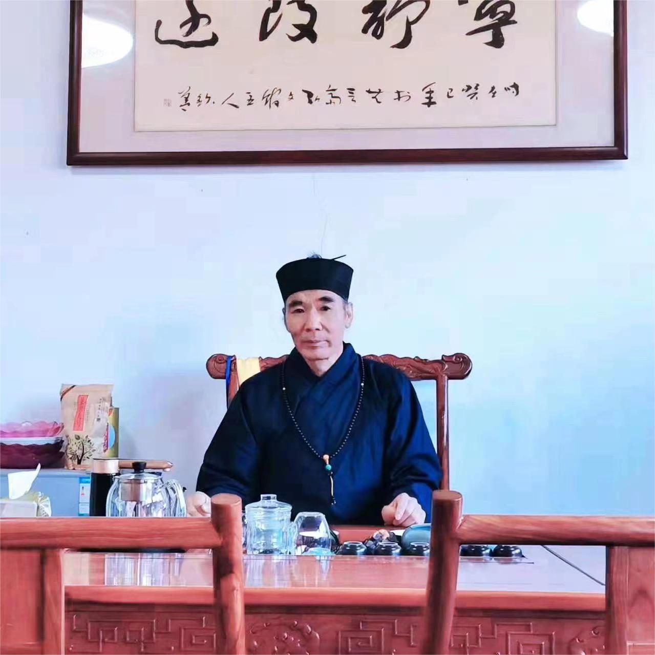 路崇龑老師
