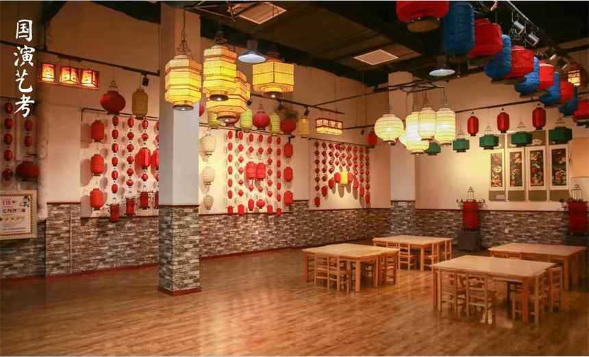 國演藝考學校環(huán)境