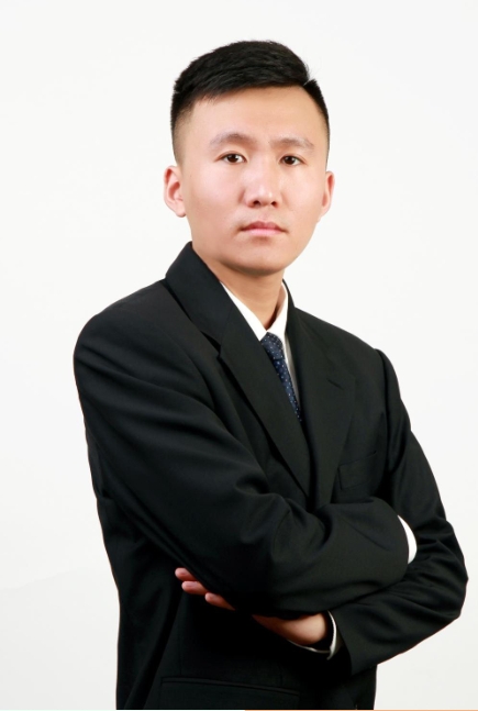 侯呈馳/日語老師